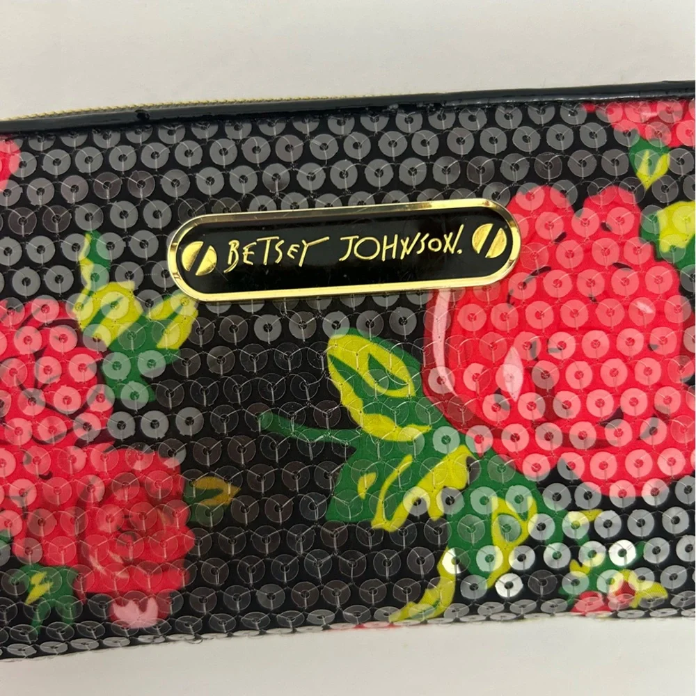 Betsey Johnson womens accordion zip around wallet rose sequins - Picture 2 of 8